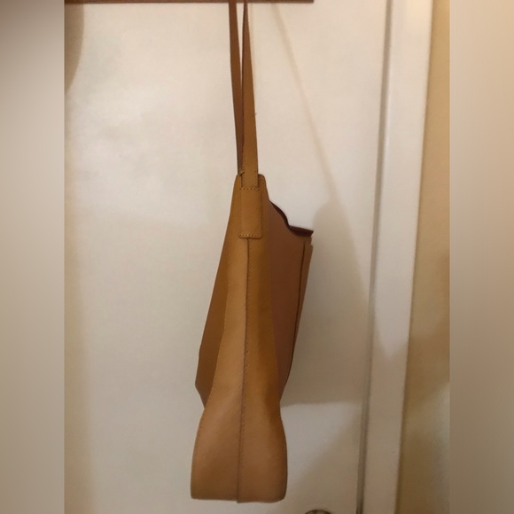 HOBO tan purse - Picture 7 of 9